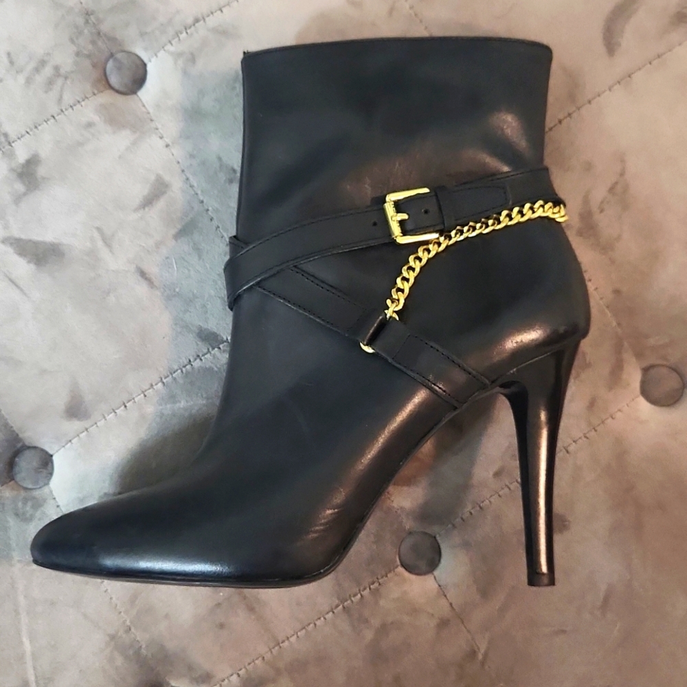 Women size 10B 4 inch heel boots